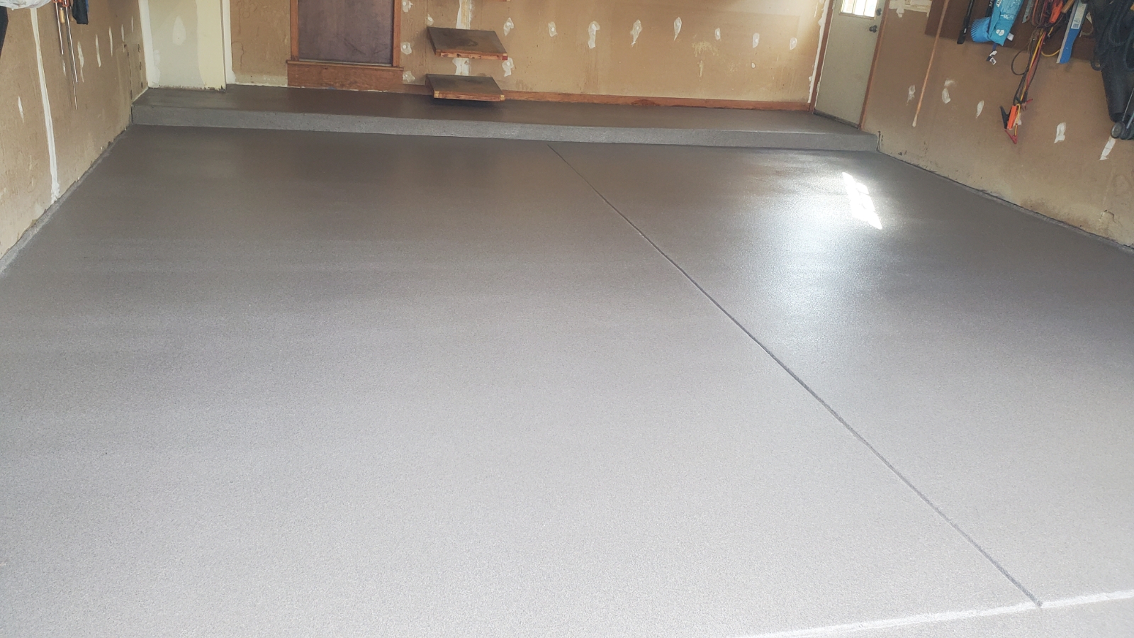 Beach Quartz garage floor coating
